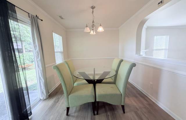 8 Duck Pond Court Gallery 3