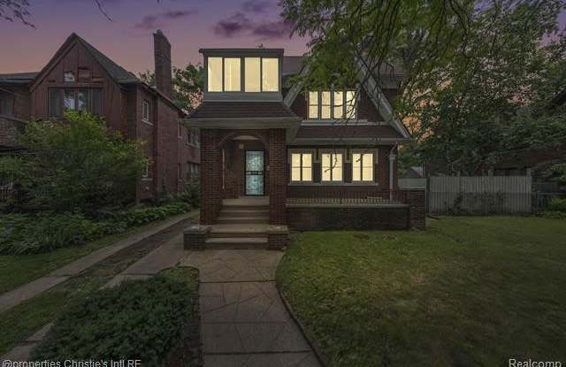16581 BAYLIS Street photos photos