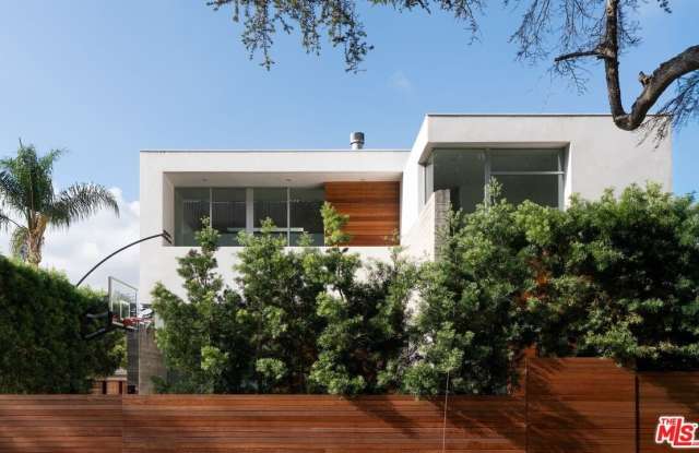 4035 Van Buren Pl Gallery 2