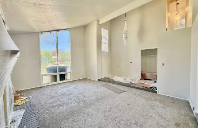 Murray 3-Bedroom Home Available September Gallery 1