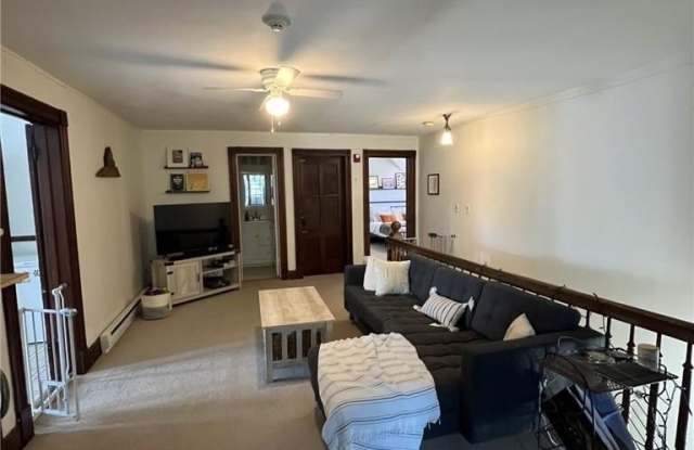 32 Parkway photos photos