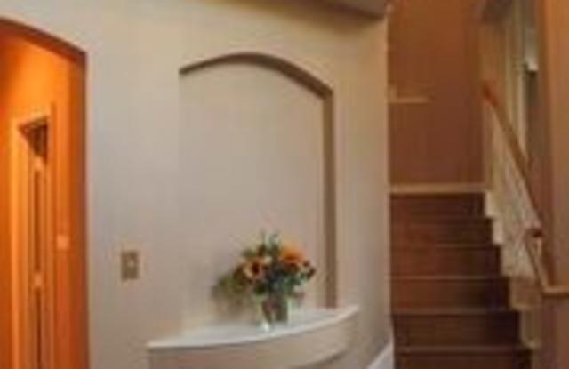 106 Fall Creek Court Gallery 3