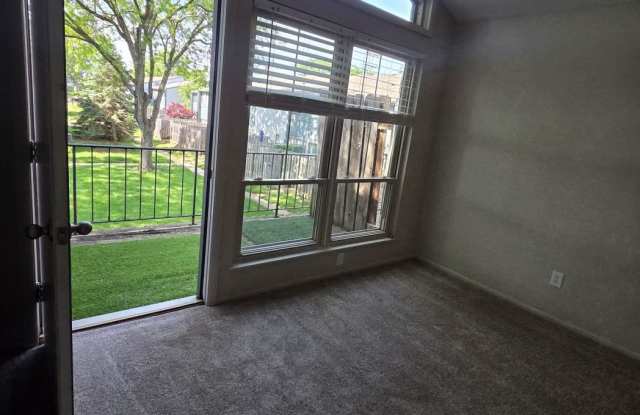 4710 Charecote Ln Unit 4710-P Gallery 2