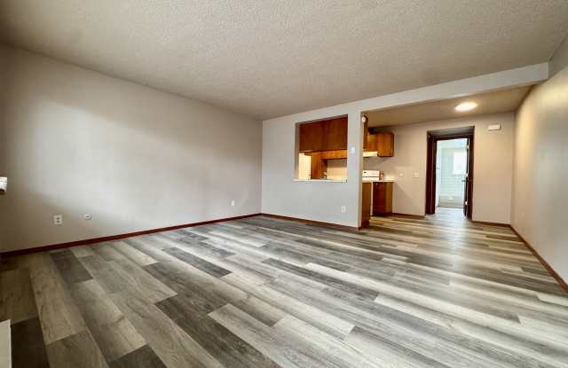 624 W Cedar St Apt 2 photos photos