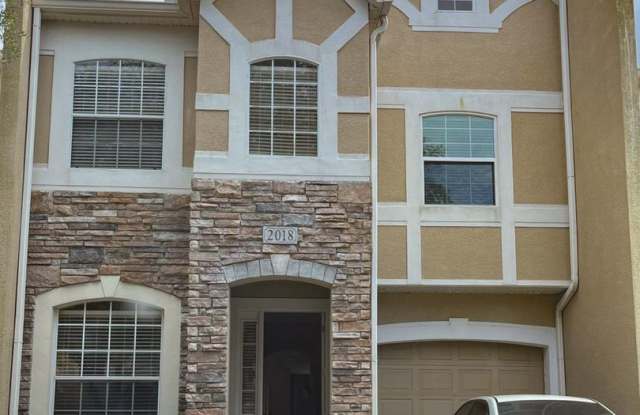 Charming 3-Bedroom Townhouse in Meadow Woods Cove - 2018 Gold Spring Cove, Buenaventura Lakes, FL 34743