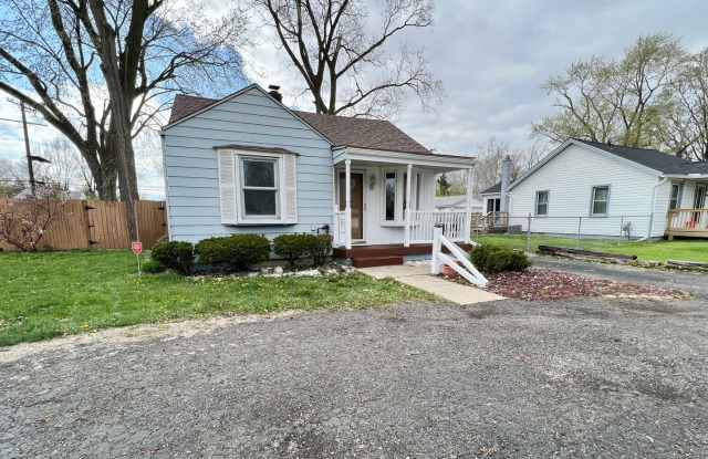 Move-In Ready 3 Bedroom, 1 Bathroom Home in Westland, MI photos photos