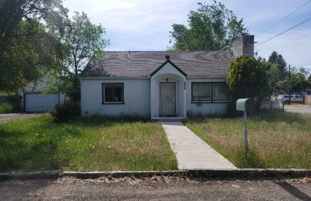 609 N East A St. photos photos