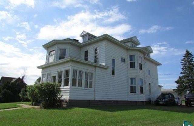 1212 E 2nd St - 1212 East 2nd Street, Superior, WI 54880