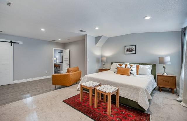 Charming 3BR 2BTH House Near Downtown San Antonio Gallery 4
