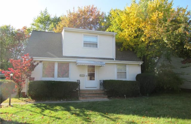 1620 Harwich Rd - 1620 Harwich Road, Lyndhurst, OH 44124