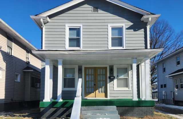721 N Grant Ave - 721 North Grant Avenue, Indianapolis, IN 46201