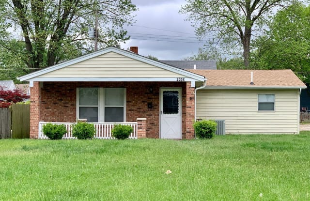 2004 N 5th St. - 2004 North Fifth Street, St. Charles, MO 63301