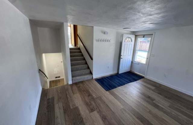 926-928 Parkview Gallery 3