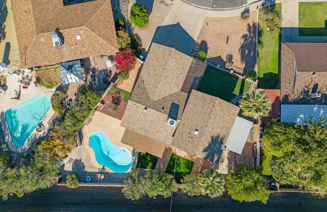 Large Trilevel home backing 60 with pool and close to ASU photos photos