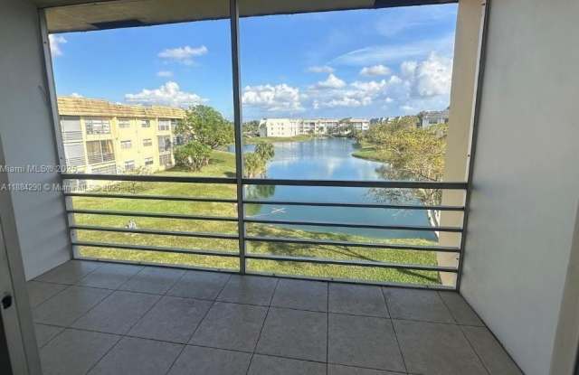 8400 Sunrise Lakes Blvd photos photos 8400 Sunrise Lakes Blvd photos photos