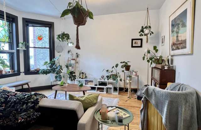 837 West 33rd Street - 3 photos photos