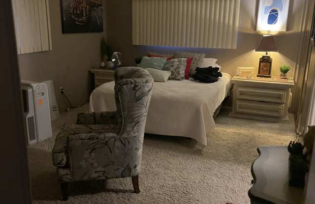 251 S Paseo Laredo photos photos