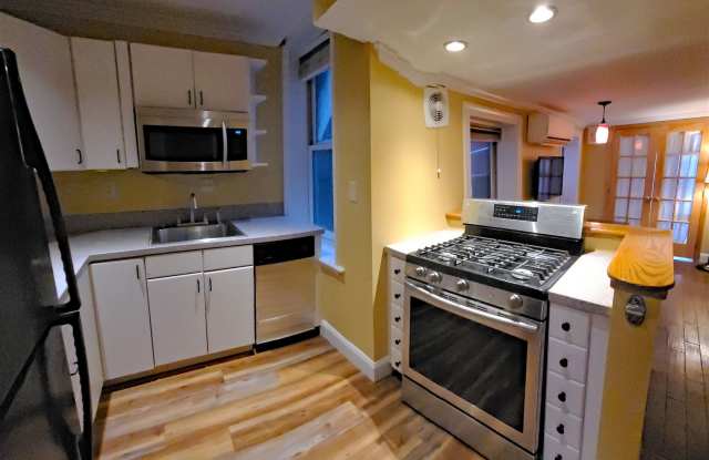 3404 Sansom St Apt 2 Gallery 4
