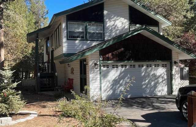 Quiet 4Bd 2Ba home avail. for a 3-5 month Seasonal Lease! Avail. Call and inquire today! photos photos