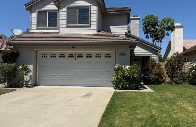 3 bedroom, 2 1/2 bath single-family home in a wonderful neighborhood - 3073 Lamplighter Street, Simi Valley, CA 93065