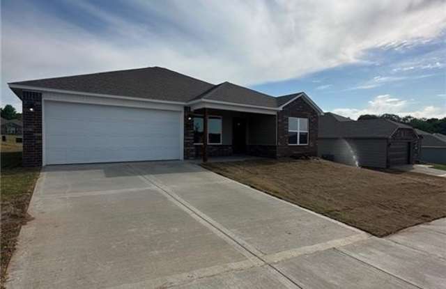 2929 McLaren  DR photos photos