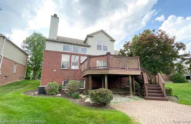 49095 FREESTONE Drive Gallery 2