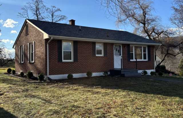 5819 Dogwood Avenue - 5819 Dogwood Avenue, Roanoke County, VA 24153