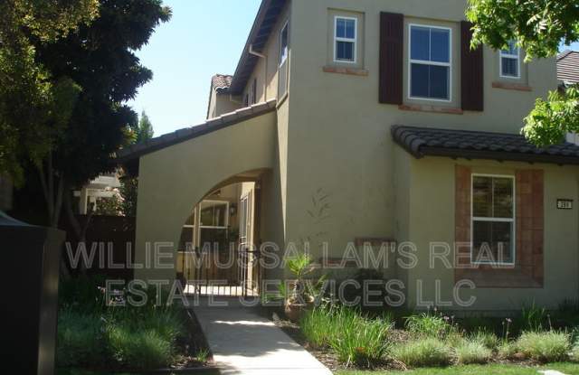 284 West Saint Francis Avenue photos photos