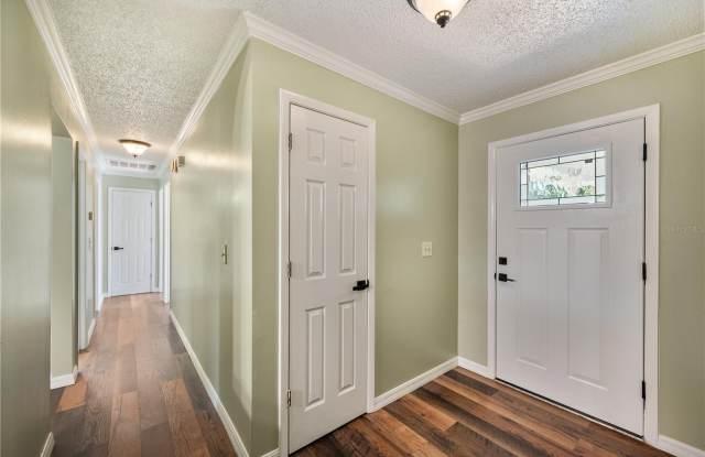 1895 W OAKWOOD Loop Gallery 4