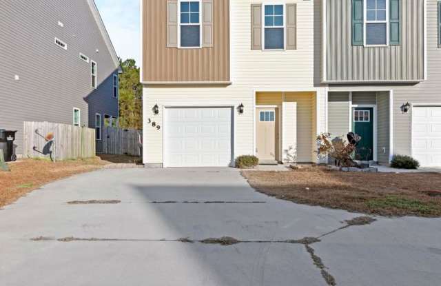 Townhouse For Rent! photos photos