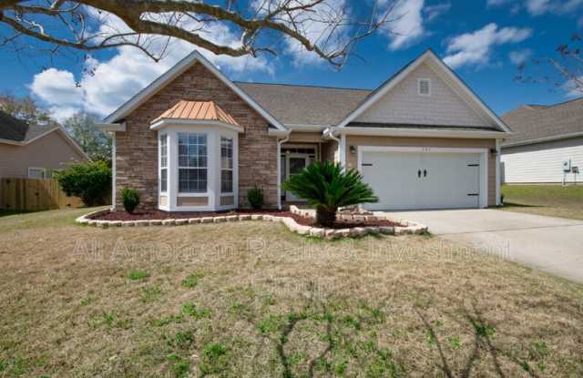 307 Scotch Pine Lane - 307 Scotch Pine Lane, Crestview, FL 32536