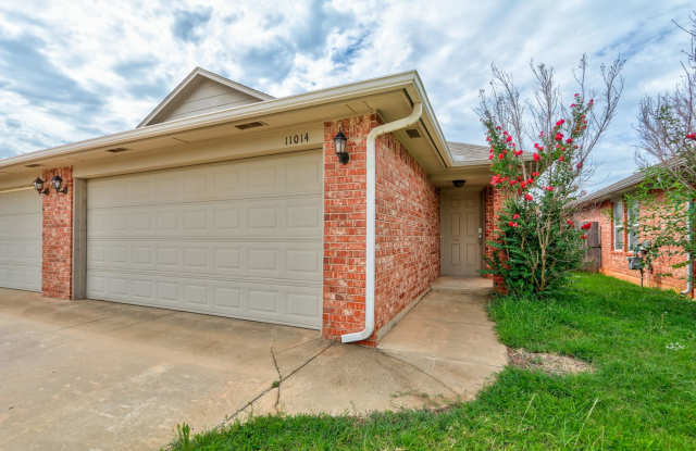 Duplex in Yukon, Available Now! photos photos Duplex in Yukon, Available Now! photos photos