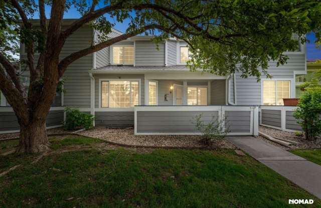 Spacious 2 Story Townhome + finished basement in a great SE location. - 2602 Timberwood Drive, Fort Collins, CO 80528