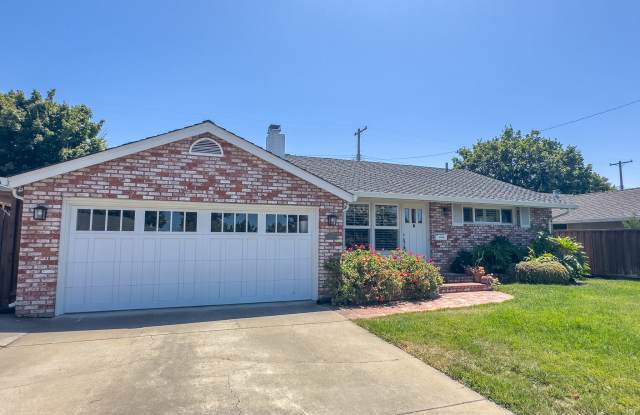 2350 Fosgate Ave photos photos