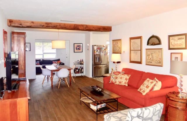 828 Genoa St - 828 Genoa Street, Coral Gables, FL 33134