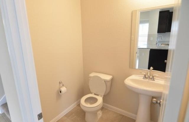 501 Canadian Springs Drive Gallery 4