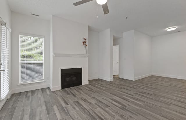 The Ashton Apartments Gallery 3