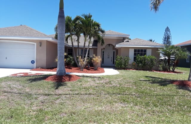 1701 SE 14th Street * SEASONAL - 1701 Southeast 14th Street, Cape Coral, FL 33990