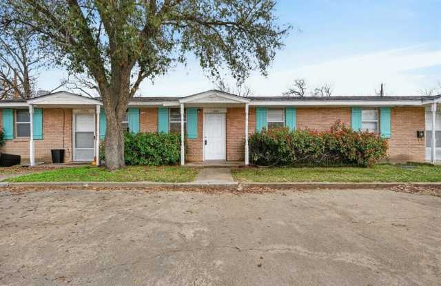 1200 NW 3rd Avenue photos photos