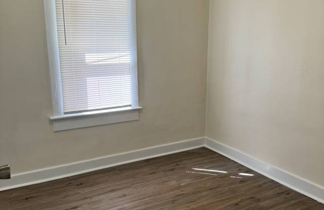 1723 McArthur Avenue photos photos