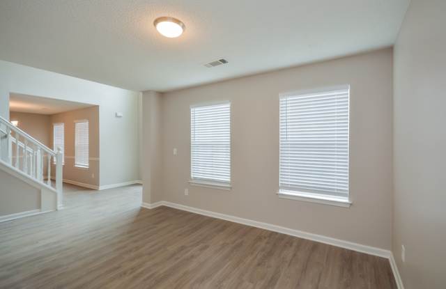 7170 Mill Arbor Gallery 4