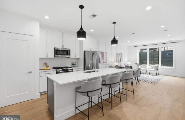 2234 11th St NW - 1#T02 Gallery 4