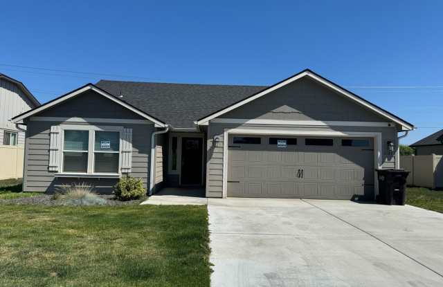 6105 Ian Avenue - West Valley, Yakima WA Gallery 1