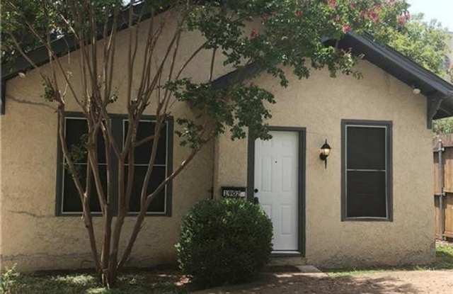 1902 Robbins Place - 1902 Robbins Place, Austin, TX 78705