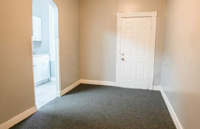 2021 W Baltimore St Apt 3 Gallery 4