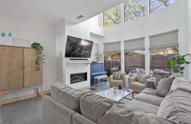 2322 Thornton Rd #B - 2322 Thornton Road, Austin, TX 78704