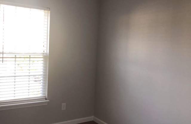 Amazing 3 Bedroom Home in North East Raleigh photos photos