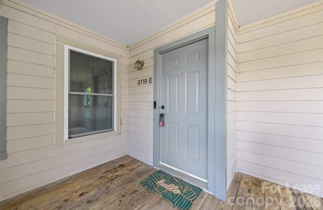 8119 Tremaine Court Gallery 1