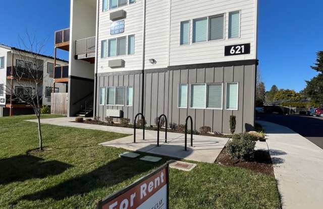 Plymouth Apartments photos photos