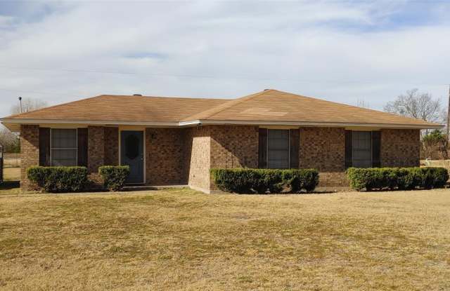 127 Carol Lane - 127 Carol Lane, Pecan Hill, TX 75154
